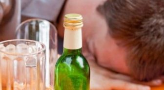 Почему многие мужчины склонны к алкогольной зависимости?